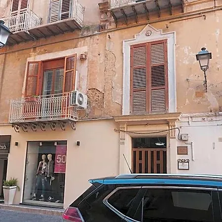 La Terrazza Sul Corso Center Bed and breakfast 3*